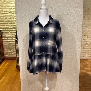 NWOT American Eagle Outfitters Plaid Top With Skirt Hem